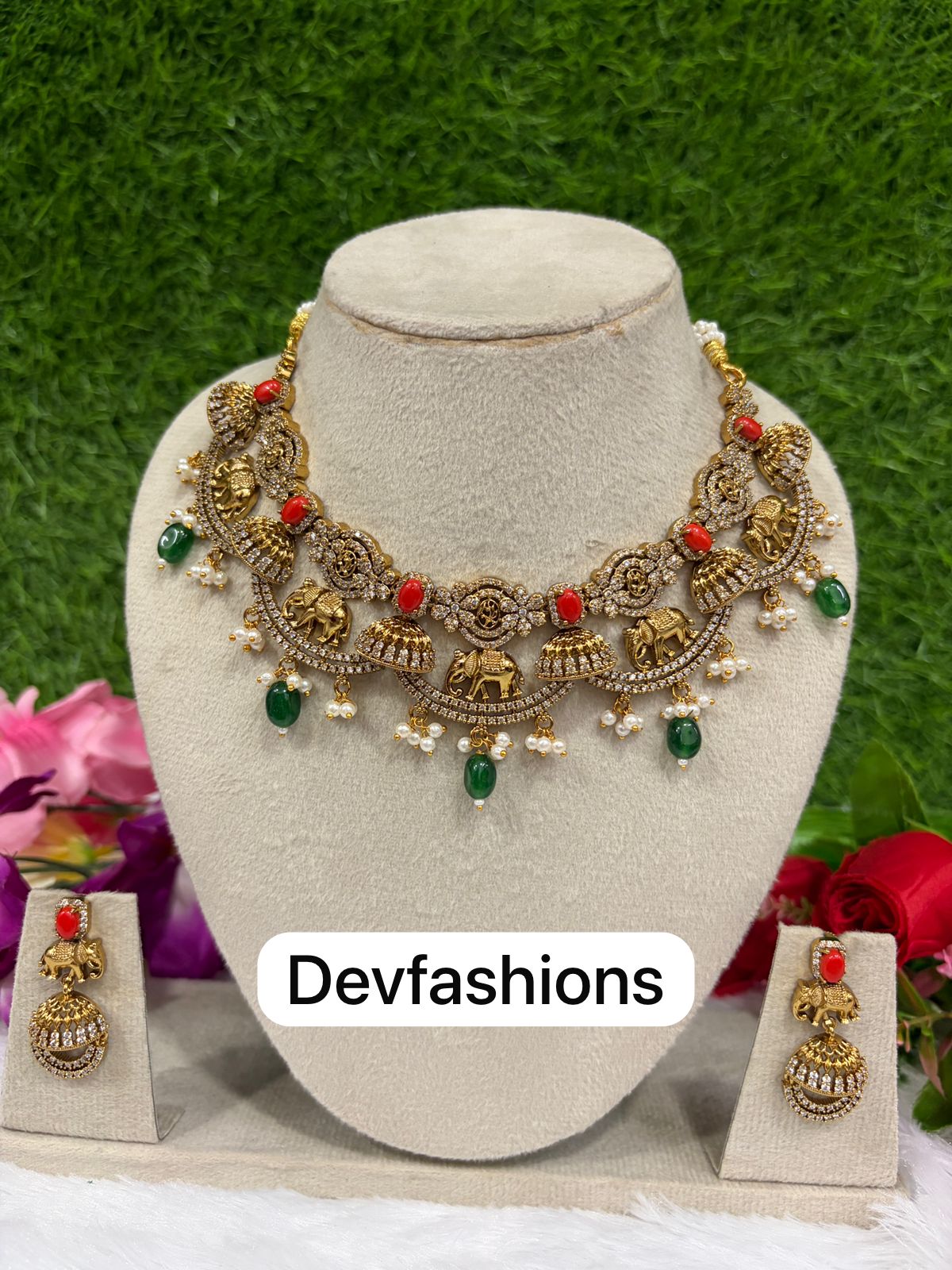 Elephant designed premium necklace