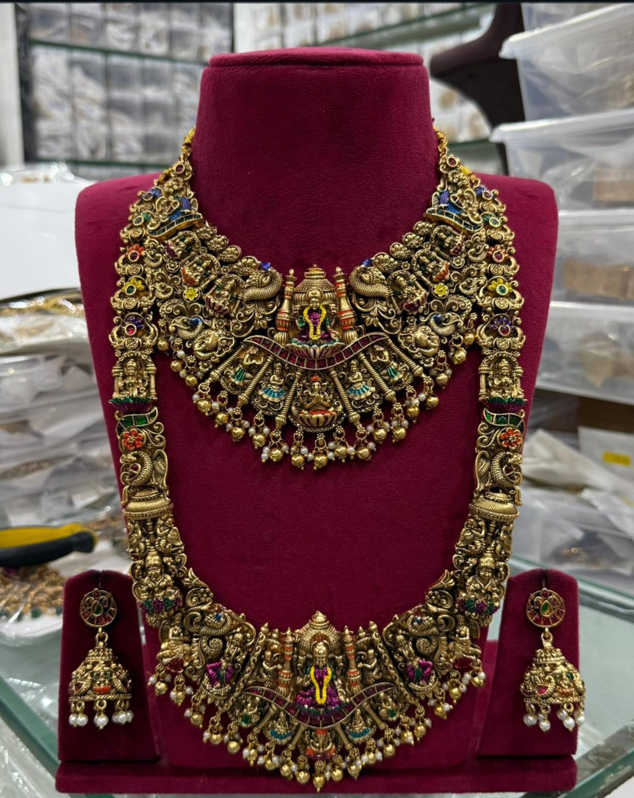அஷ்டலட்சுமி எனாமல் பிரைடல் செட்