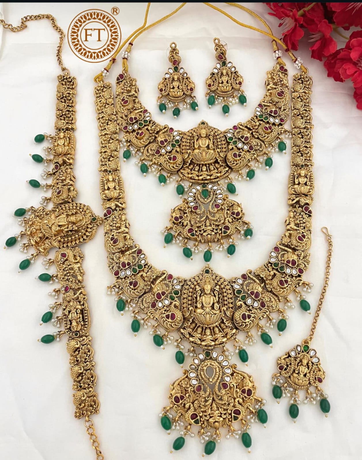 5 IN 1 BRIDAL SET