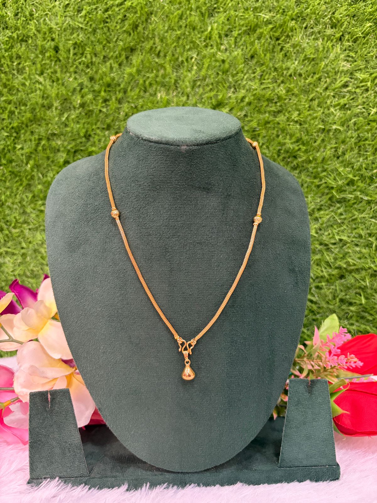 GOLD REPLICA CHAIN