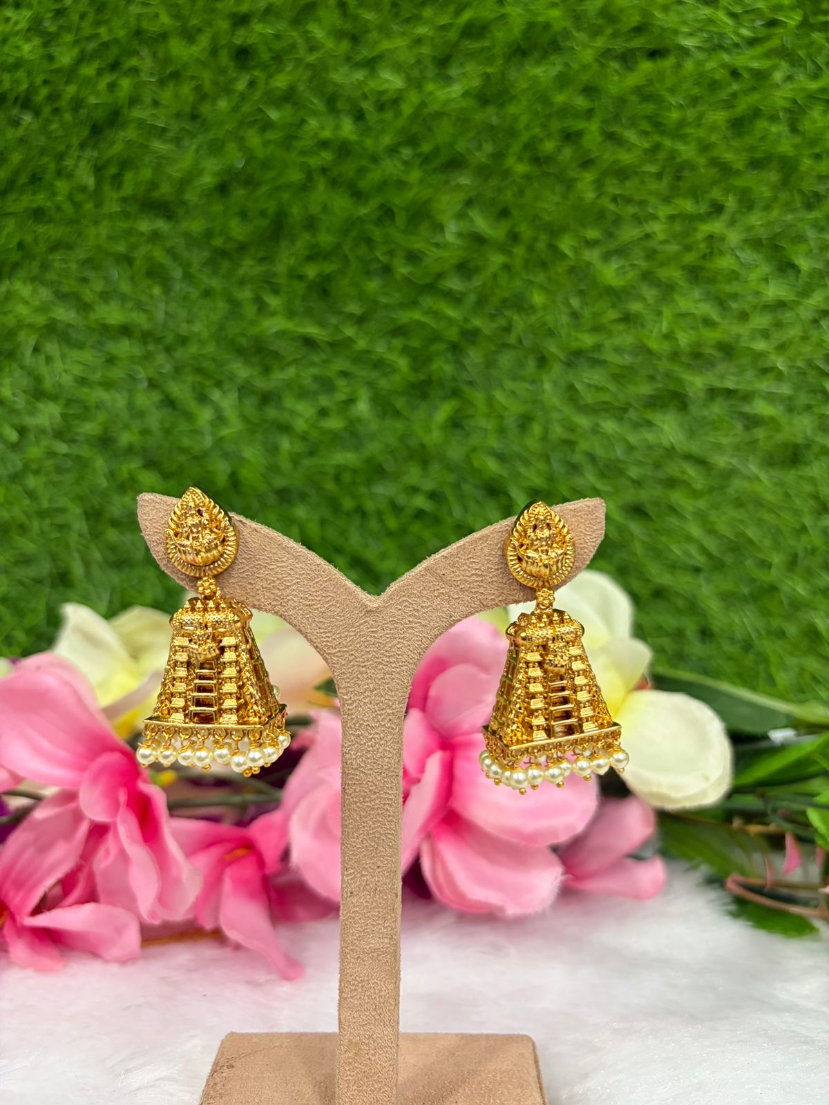 கோவில் வடிவமைப்பு காதணிகள்