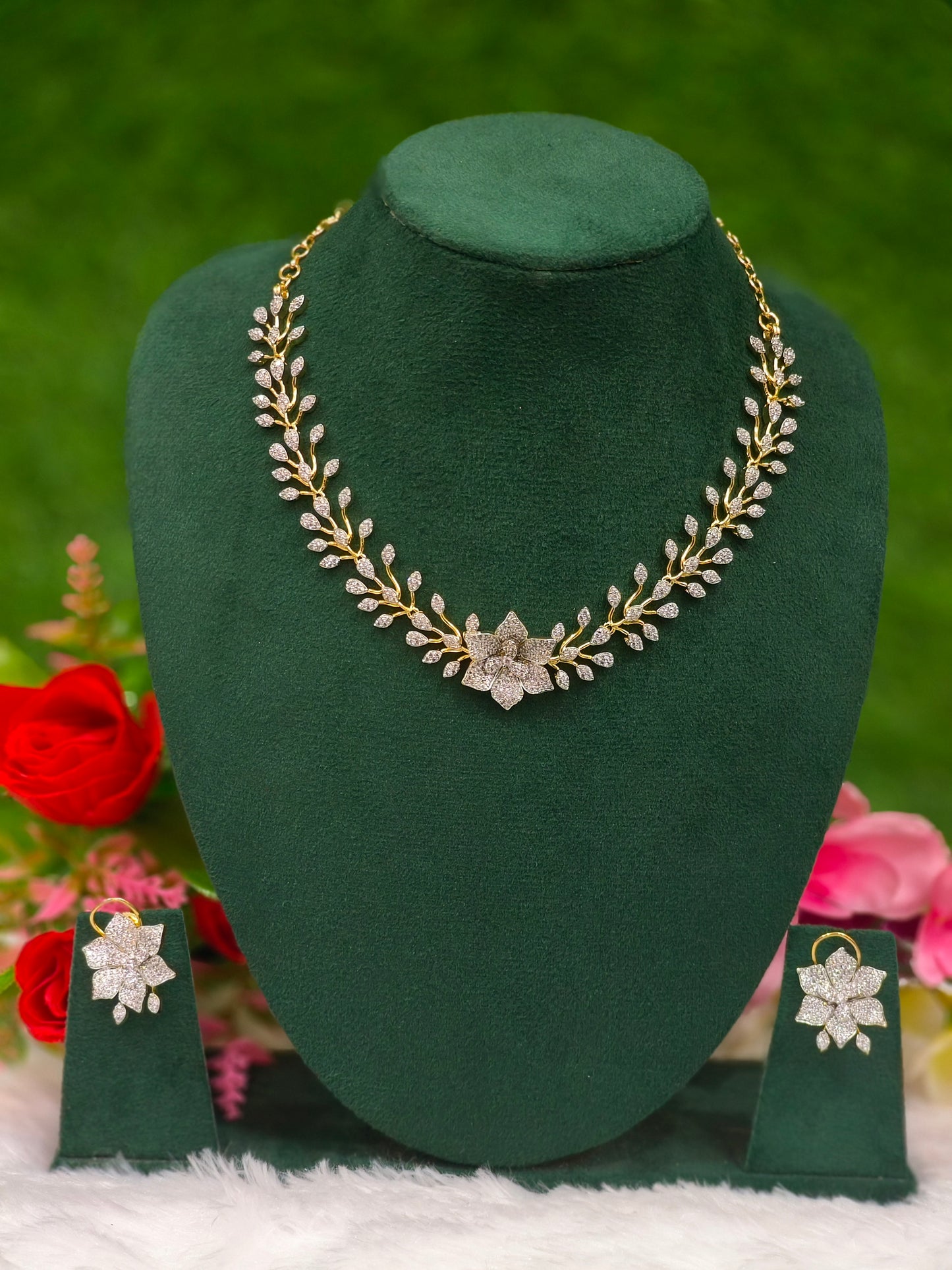 TRENDY PREMIUM NECKLACE