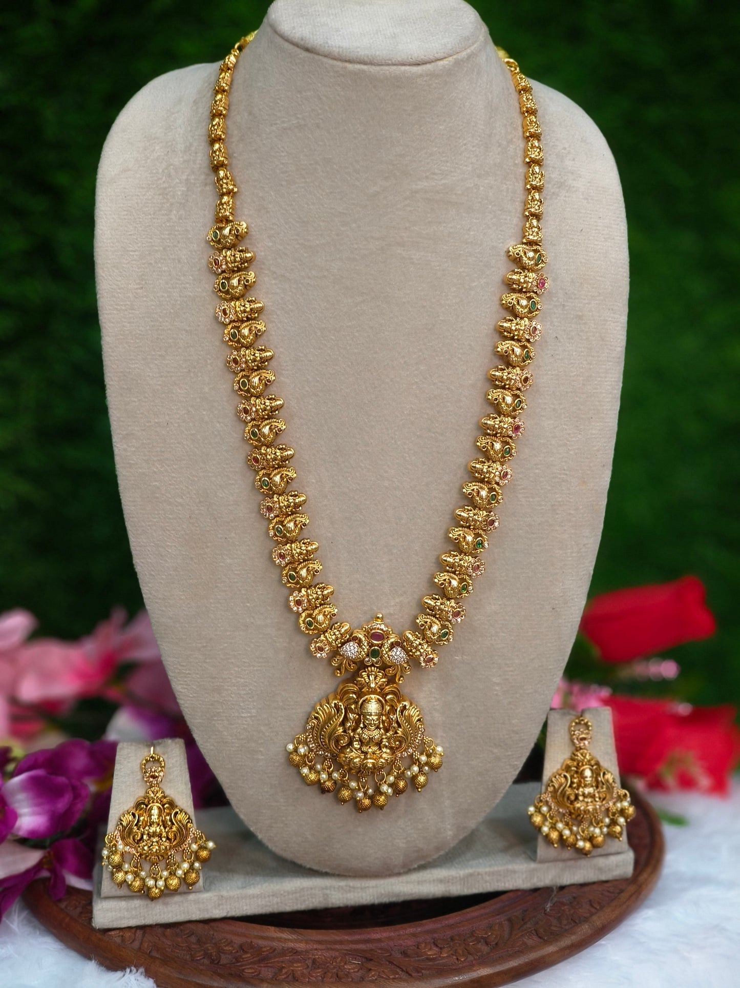 GOLD REPLICA HARAM