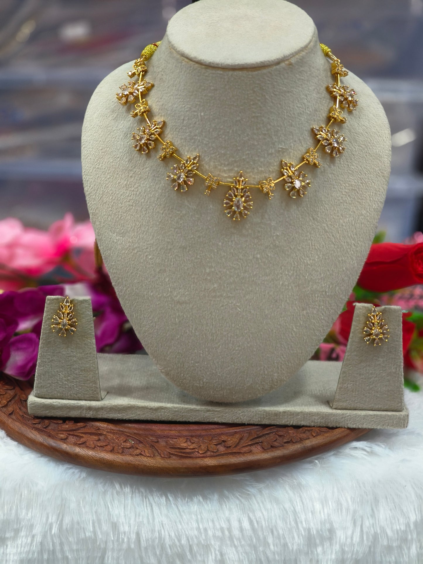 AD NECKLACE