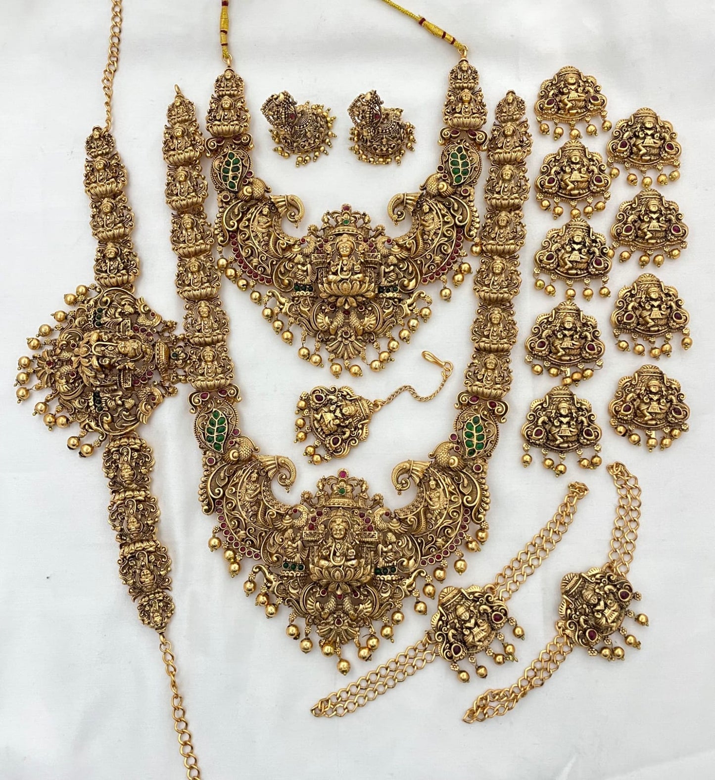 Grand majesty bridal