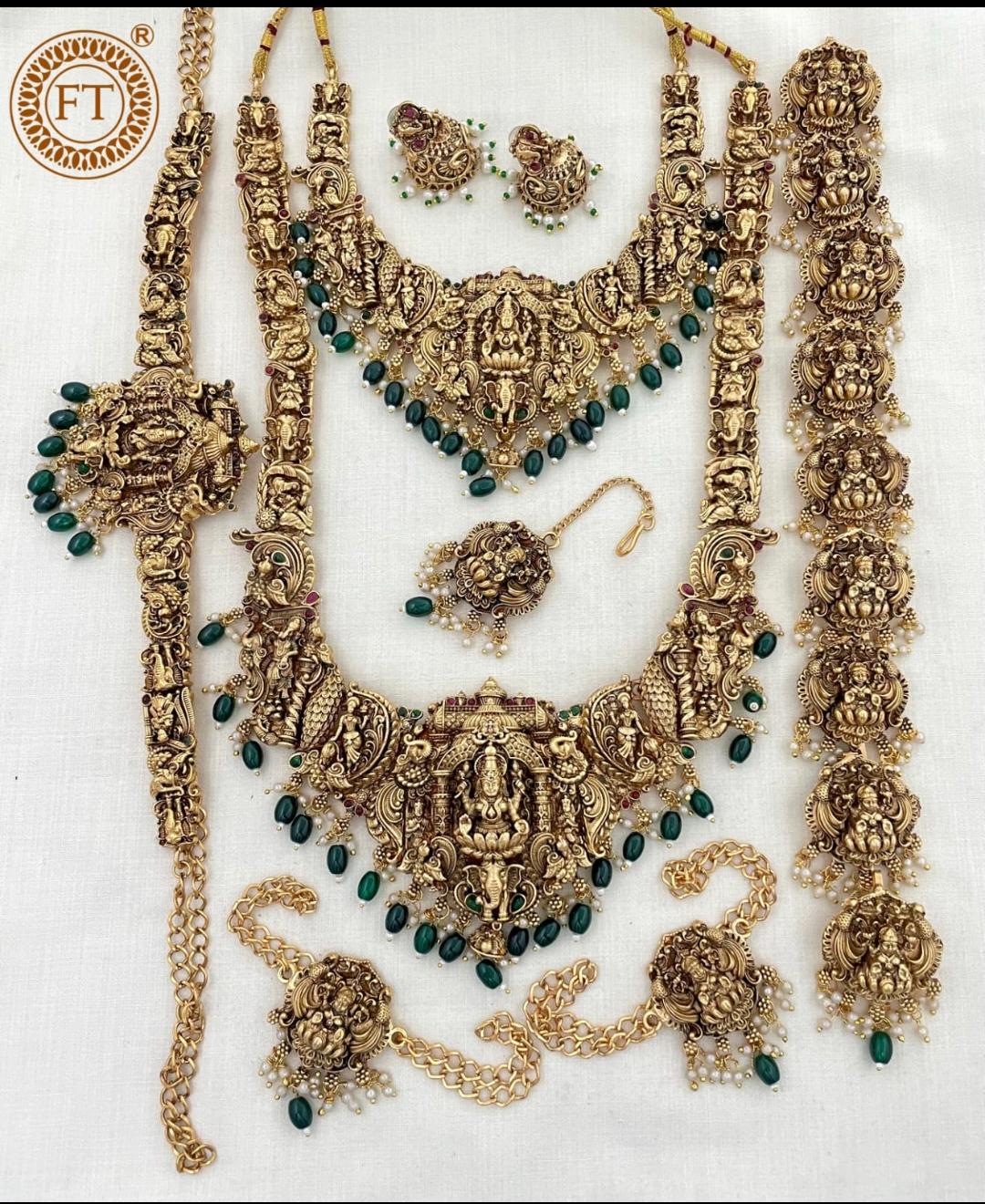 GAJALAKSHMI BRIDAL SET