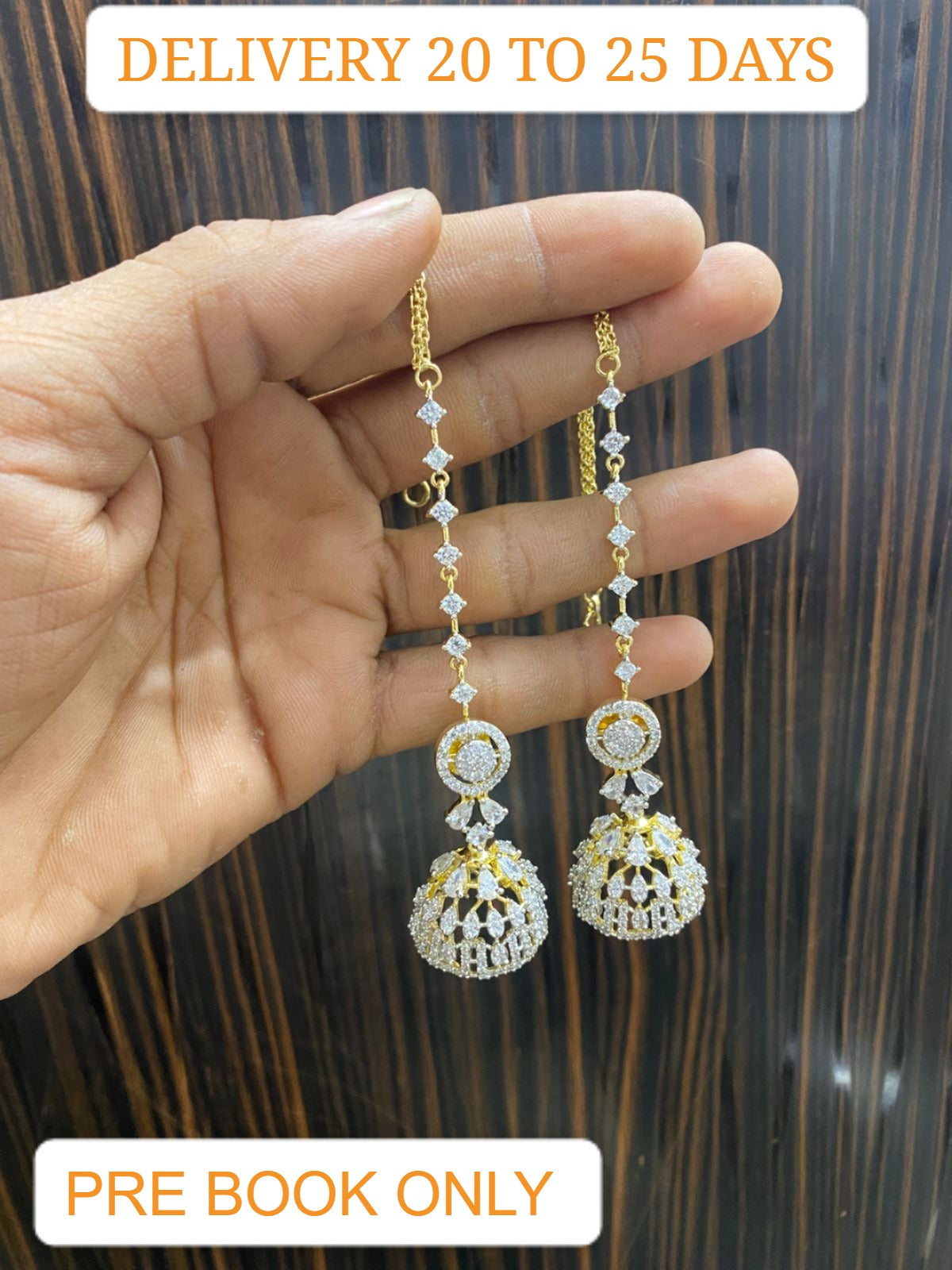 Diamond earrings with mattal FL0