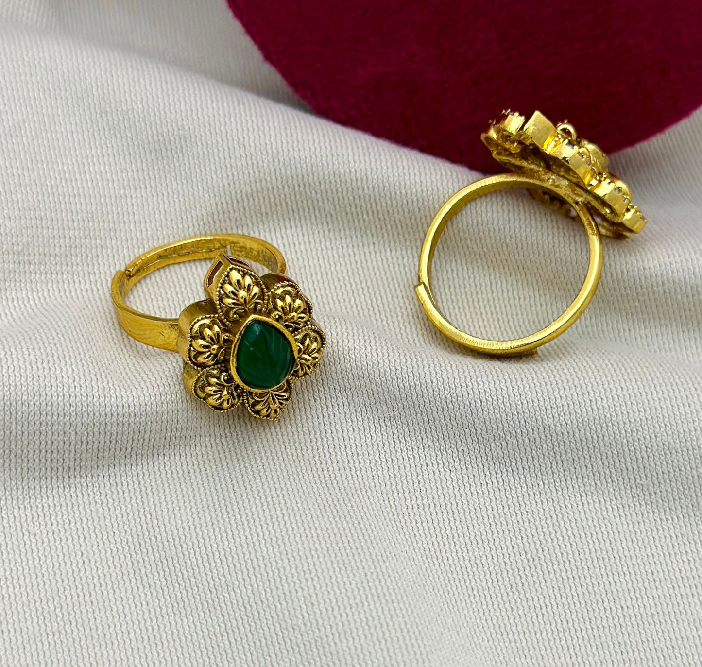 Ring without idol