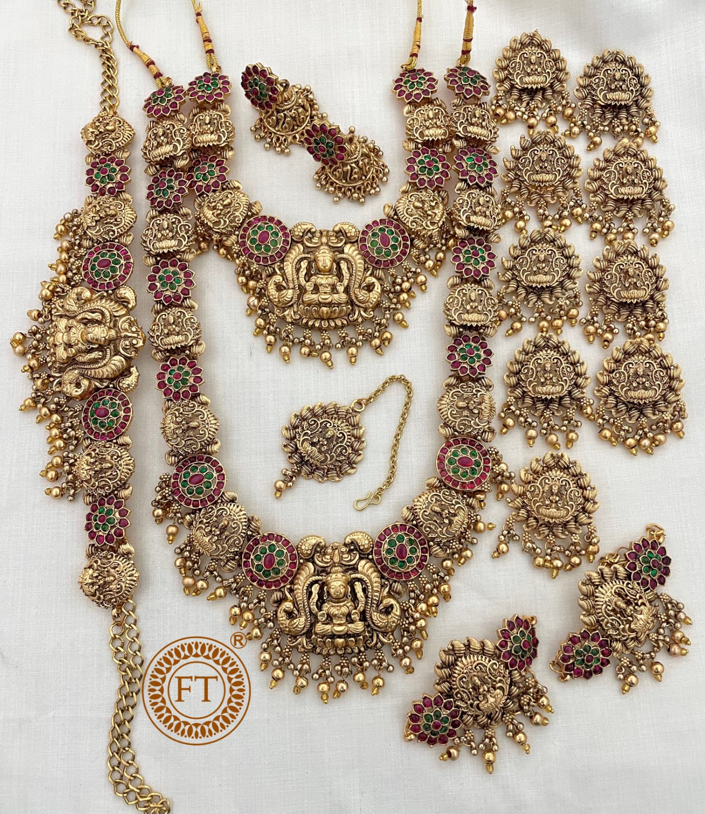 Beautiful lakshmi bridal set