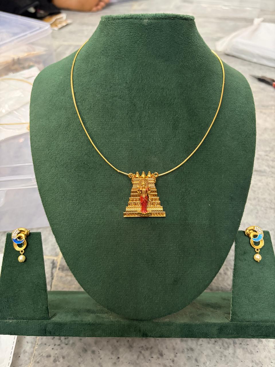 Meenakshi pendant invisible chain