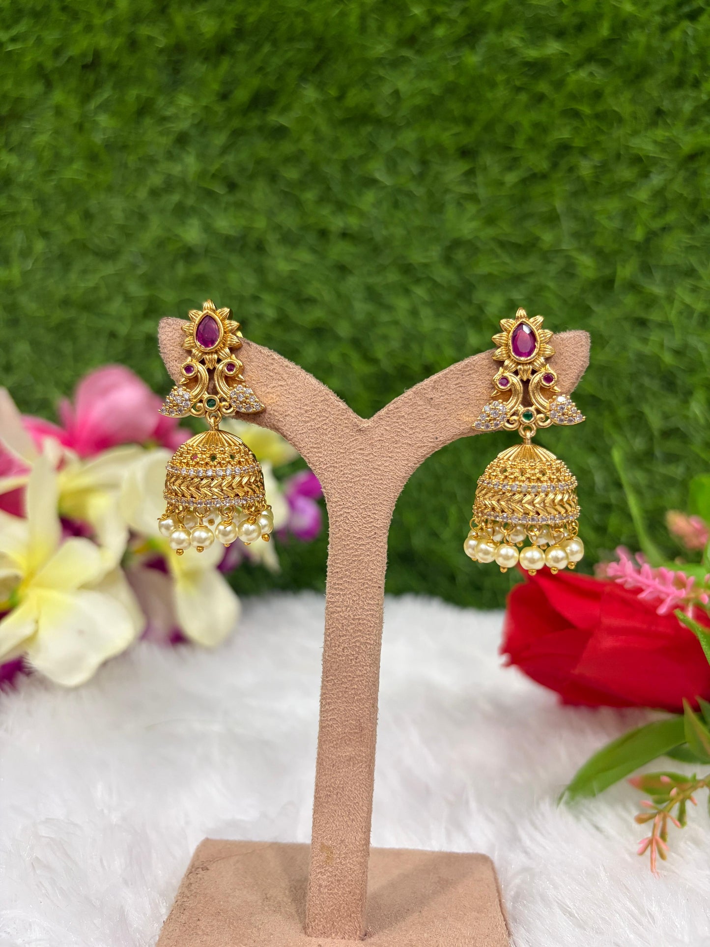 Traditional stone jumka
