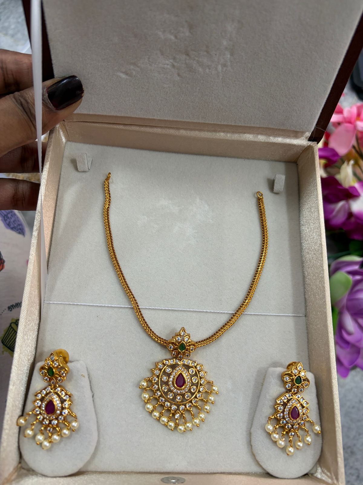 Beautiful trendy necklace