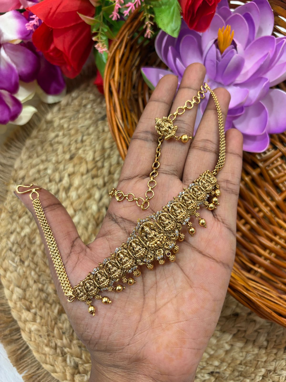 பாரம்பரிய சோக்கர்