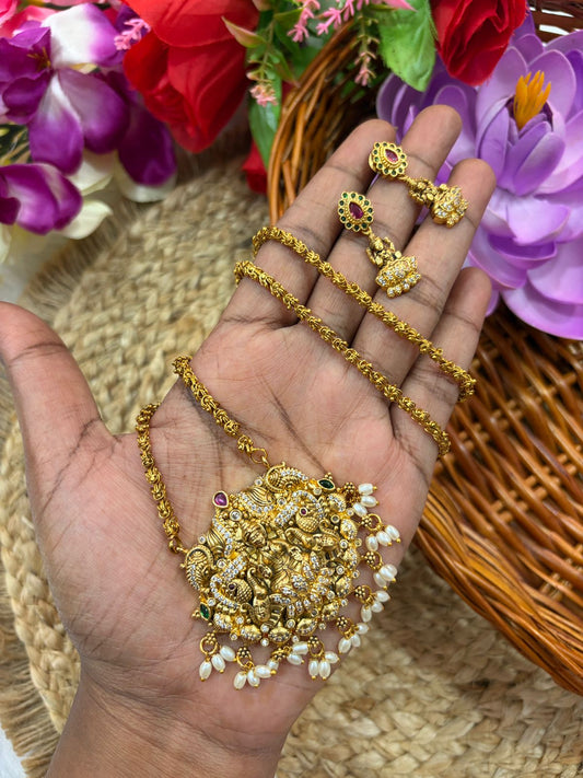 Gold finish dollar chain