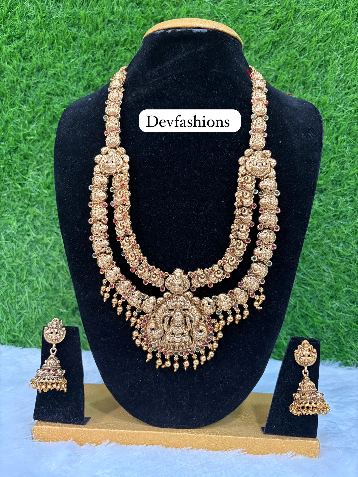 2 LAYER HARAM WITH EARRINGS