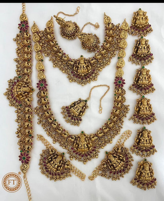 தற்போதைய டிரெண்டிங் மணப்பெண் காம்போ
