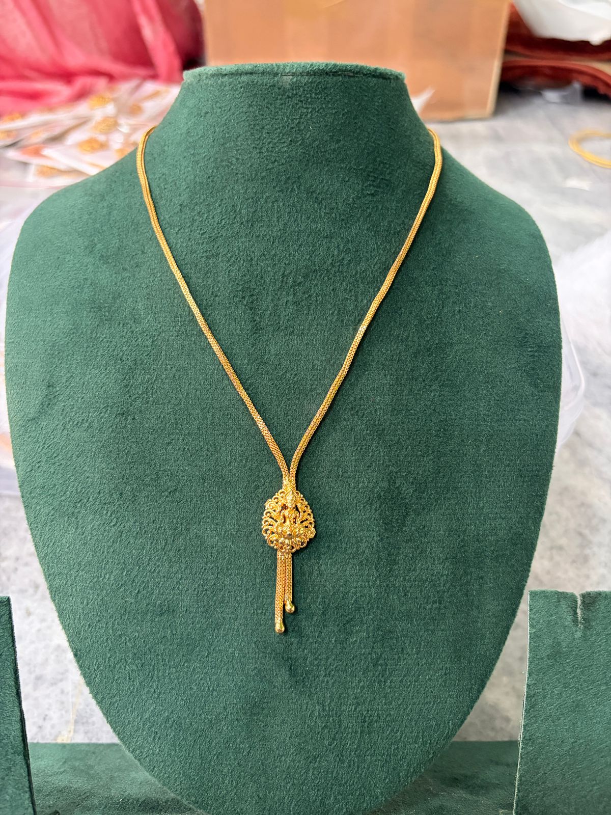MAHALAKSHMI SHORT CHAIN