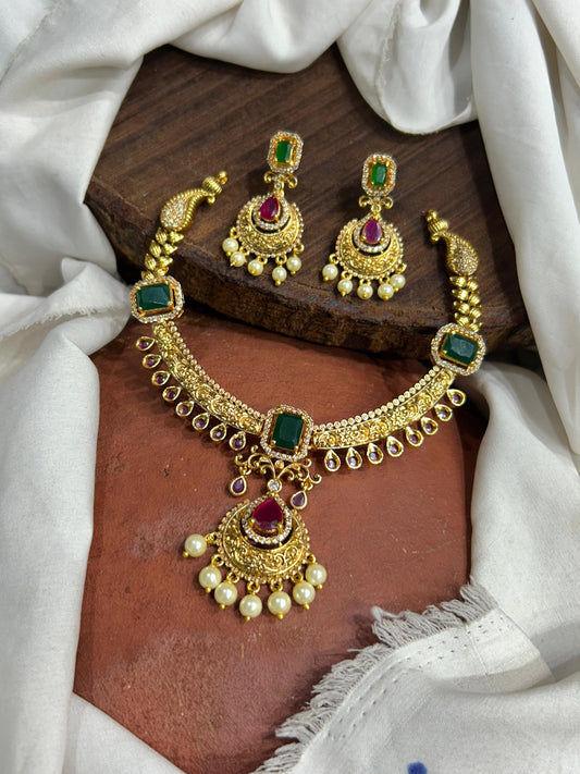 UNIQUE NECK SET