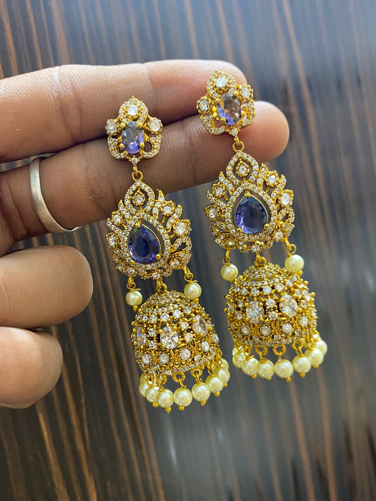 TRENDY EARRINGS COLLECTION