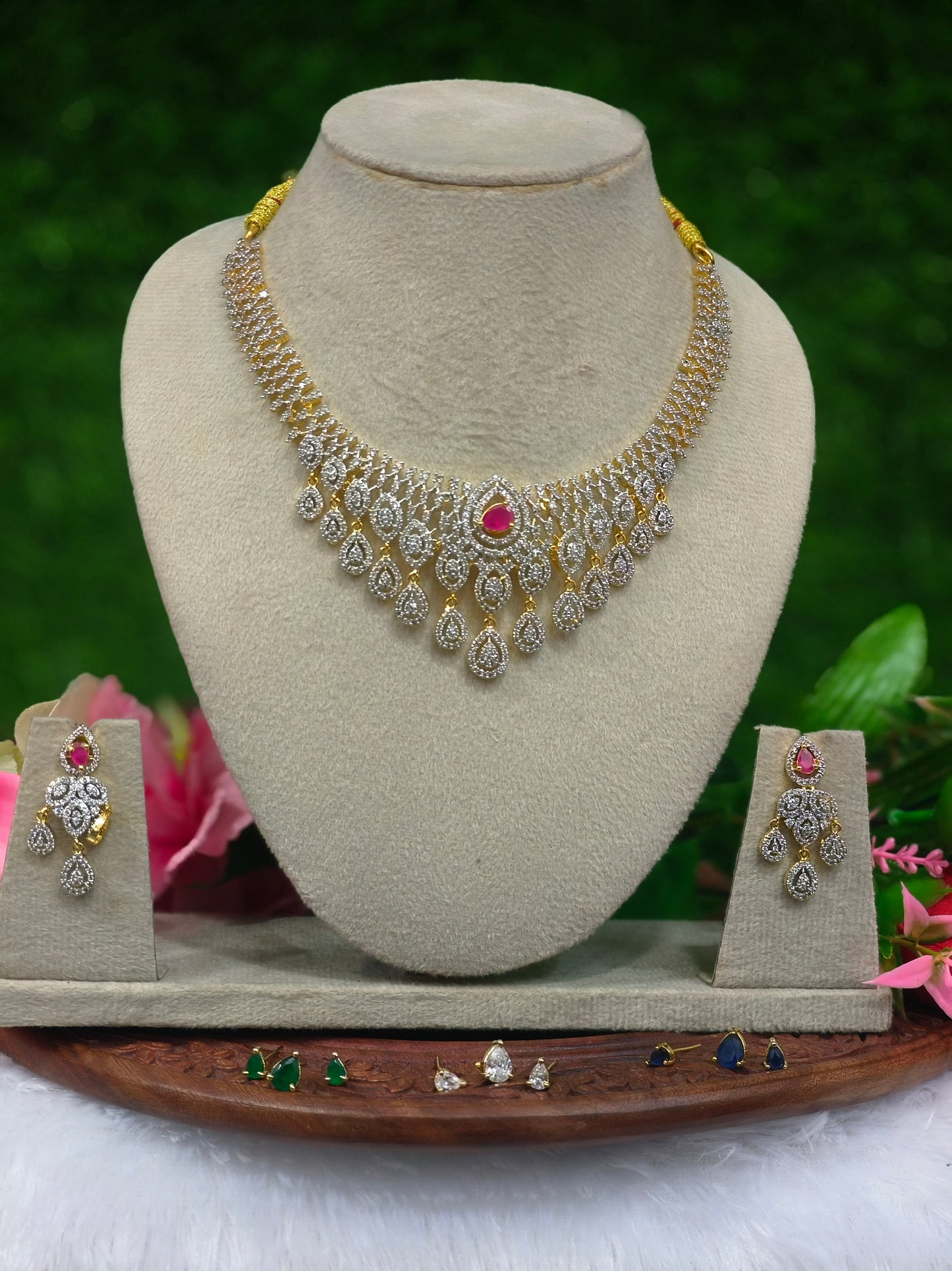 4 IN 1 COLOUR CHANGEABLE NECKLACE