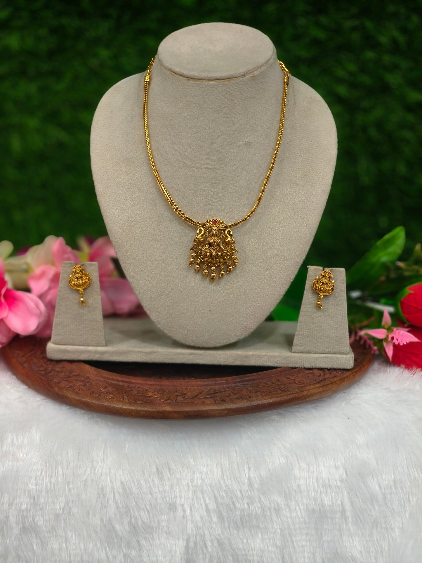 லட்சுமி பதக்கம்