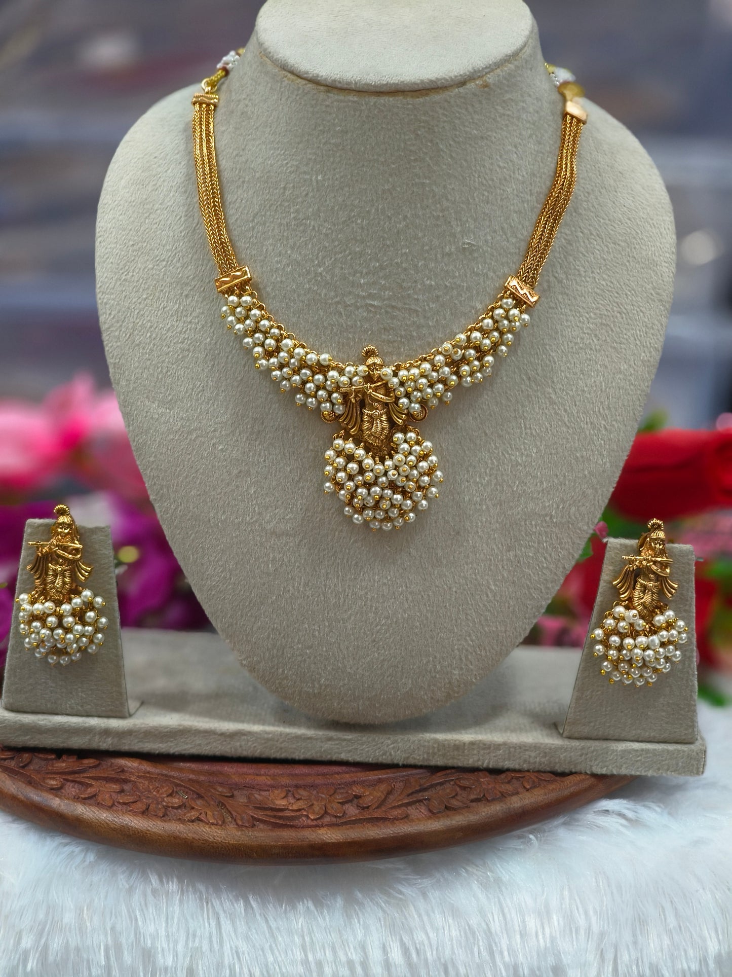 KRISHNA PEARL NECKLACE