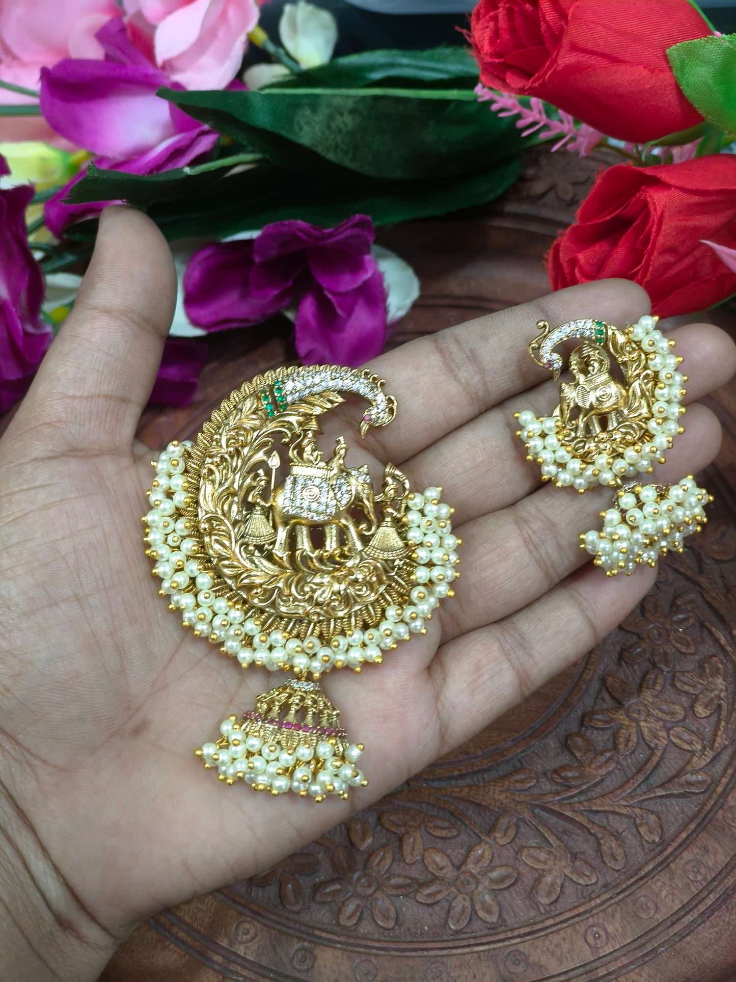 யானை டிசைன் பாதி நிலா டாலர் செயின்