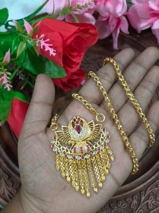 அழகிய மயில் டாலர் சங்கிலி