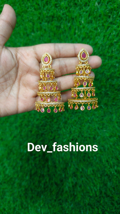 Floral design step earrings