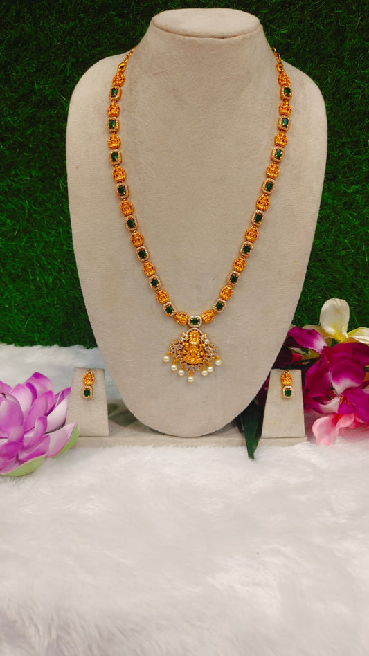 STONE HARAM WITH PENDANT