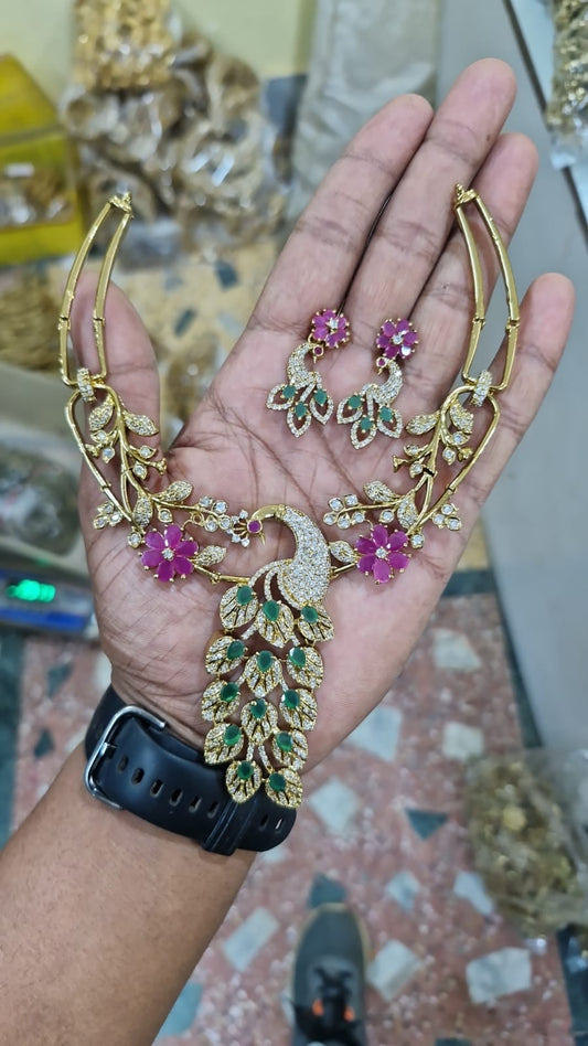 PEACOCK STONE NECKLACE