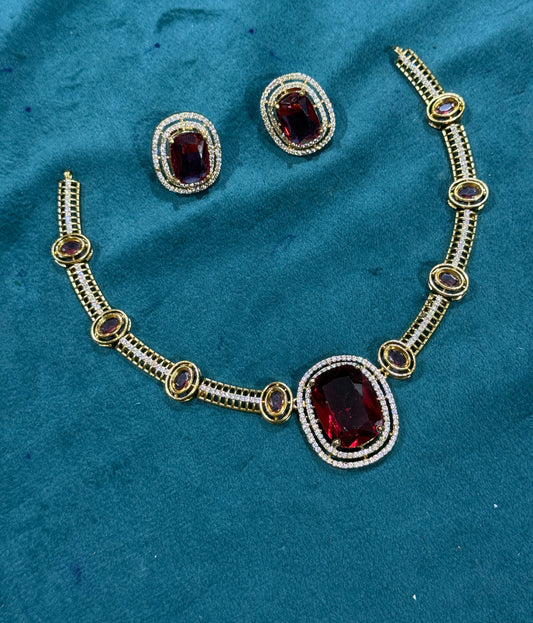UNIQUE STONE NECKLACE