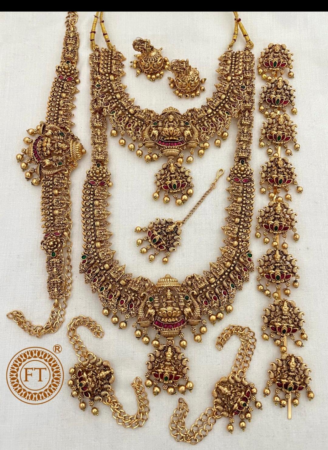 8  IN 1 BRIDAL SET