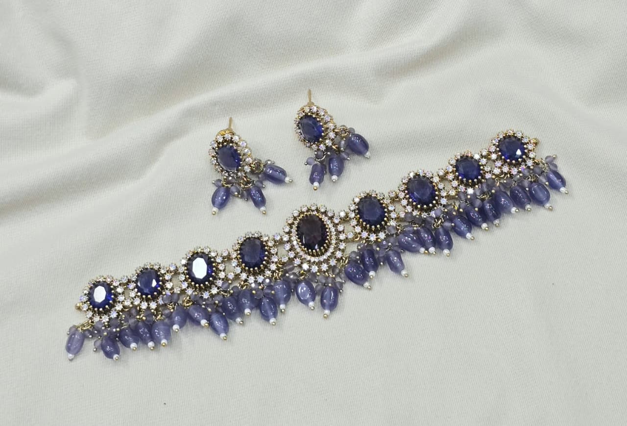 NON IDOL PREMIUM STONE NECKLACE
