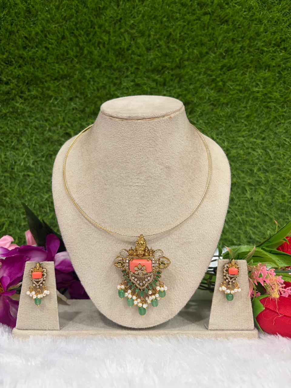 PERUMAL PENDANT KANDI NECKLACE