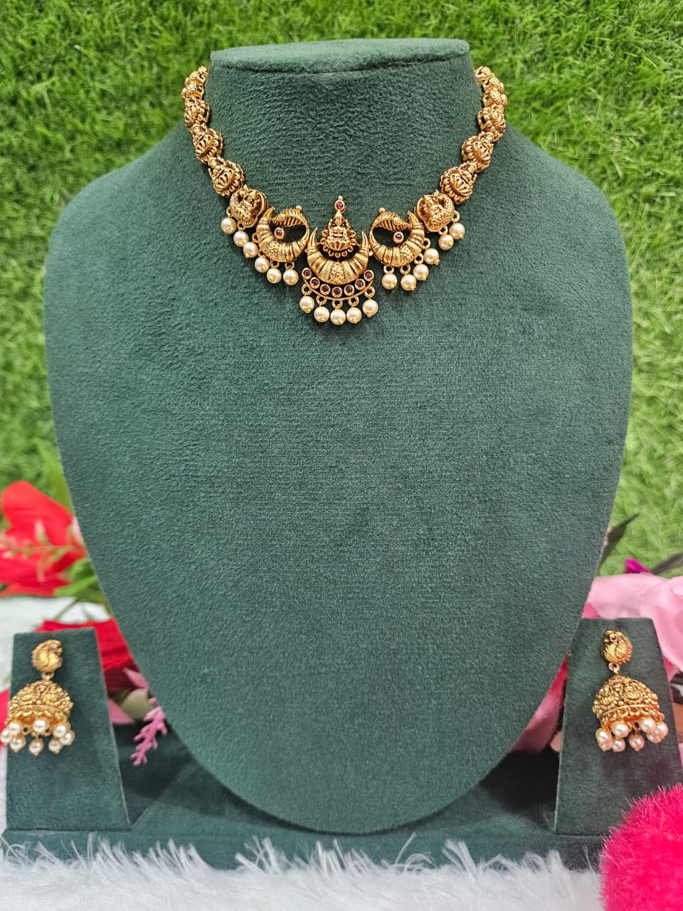 Hot selling replica neckpiece