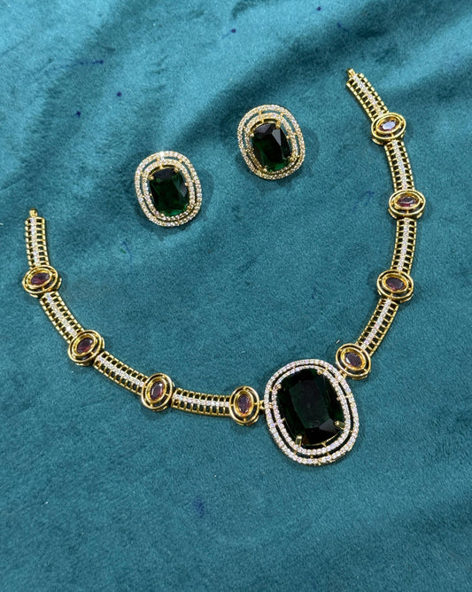 UNIQUE STONE NECKLACE