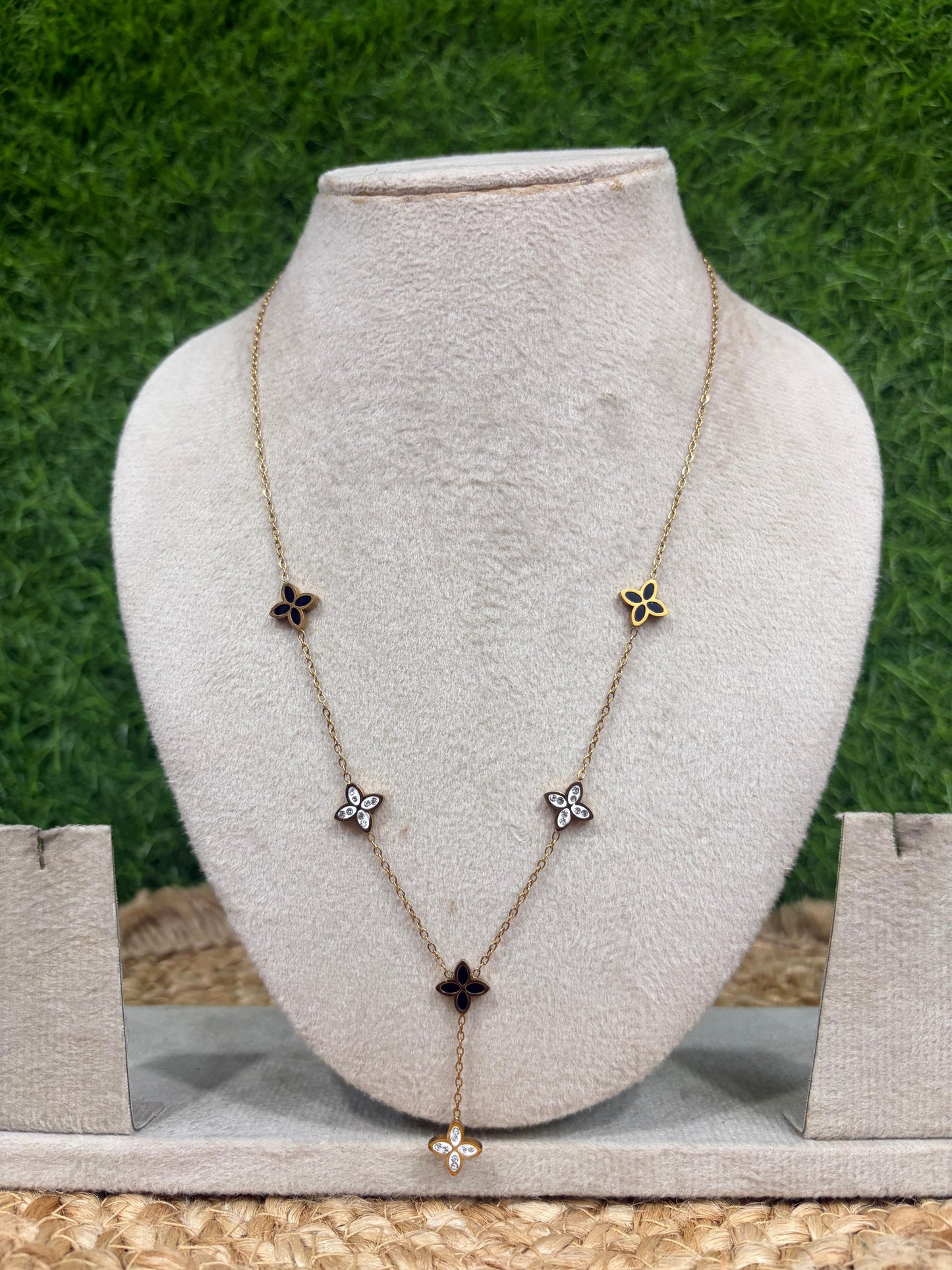 ANTI  TARNISH SHORT CHAINS