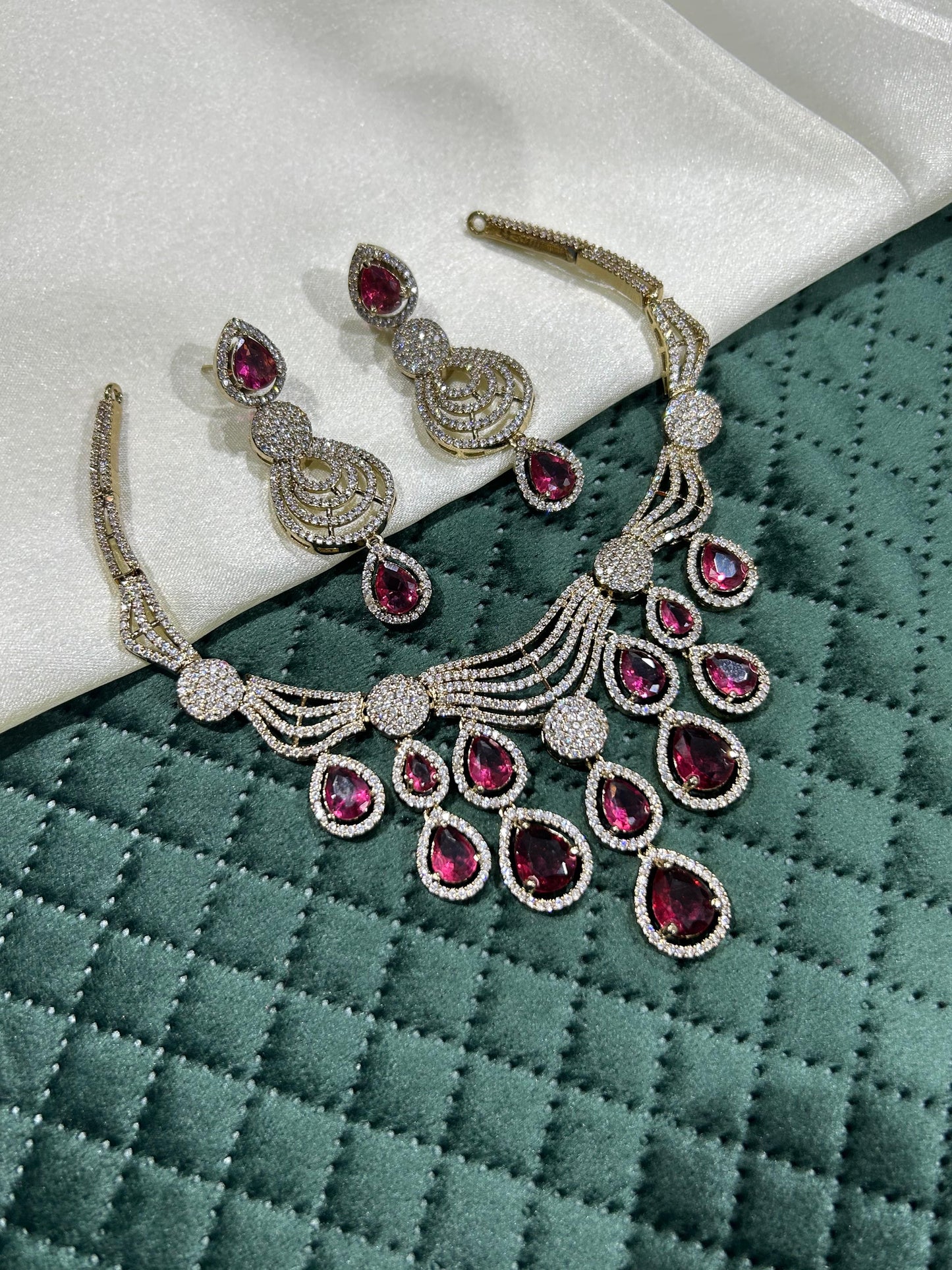 Curved collar style diamond replica choker
