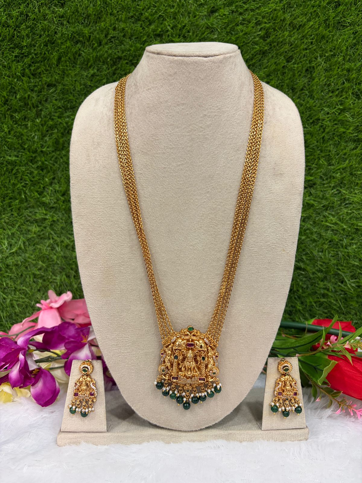 Layer chain with lakshmi pendant AD5341