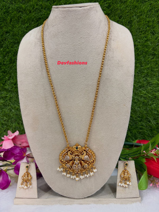 Premium dollar chain