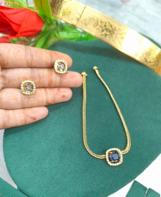 Button necklace