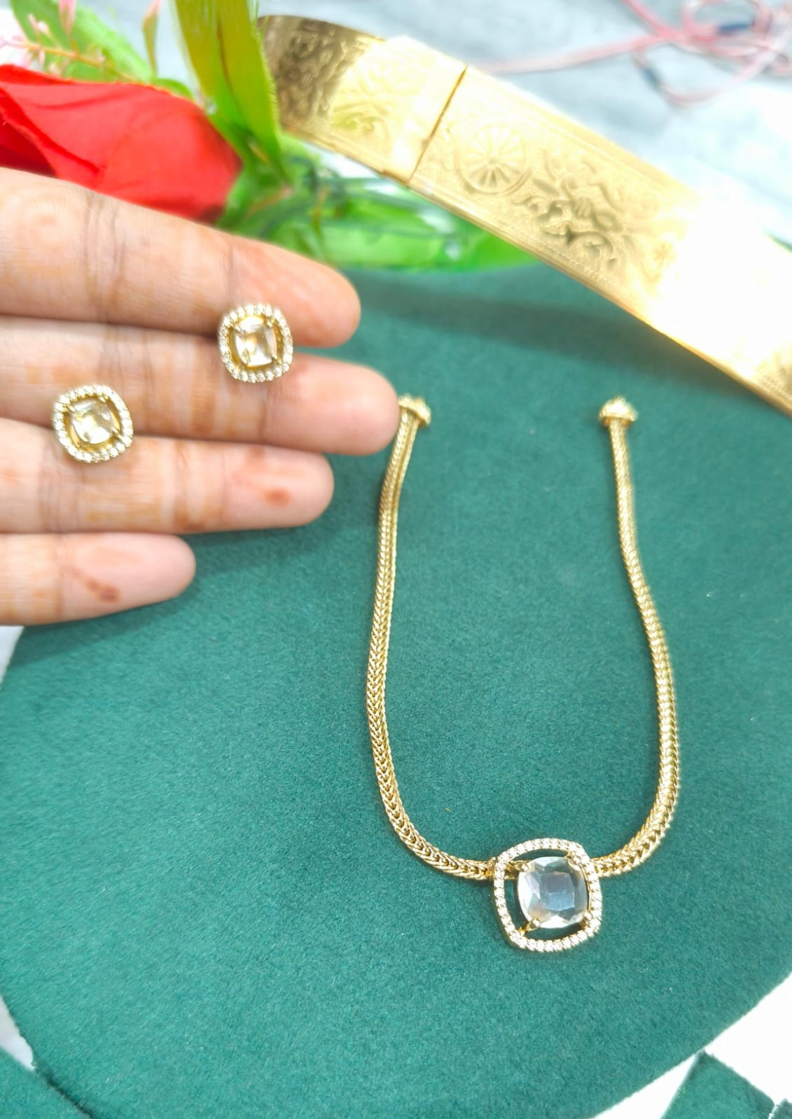 Button necklace