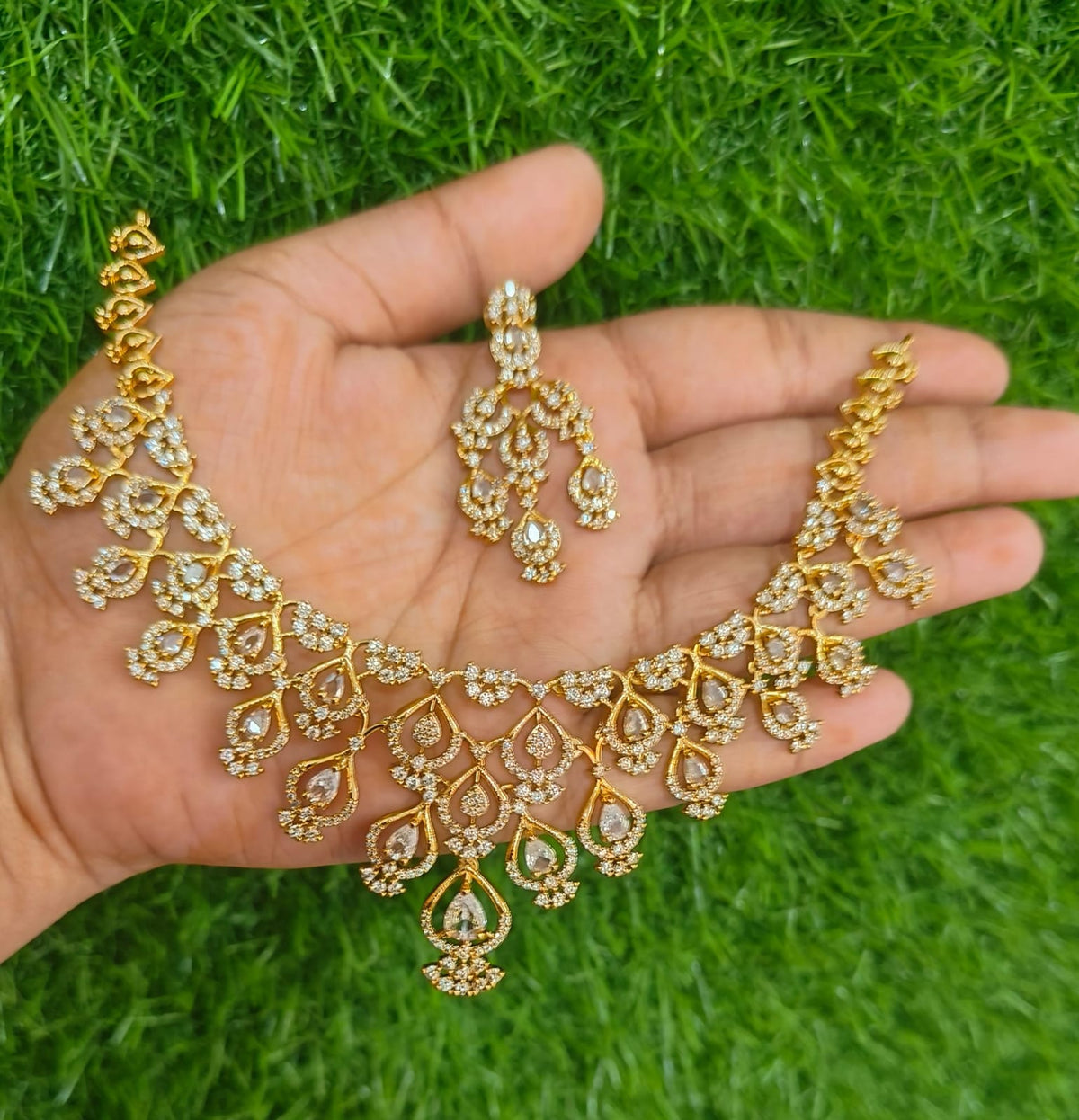 STONE RECEPTION SET