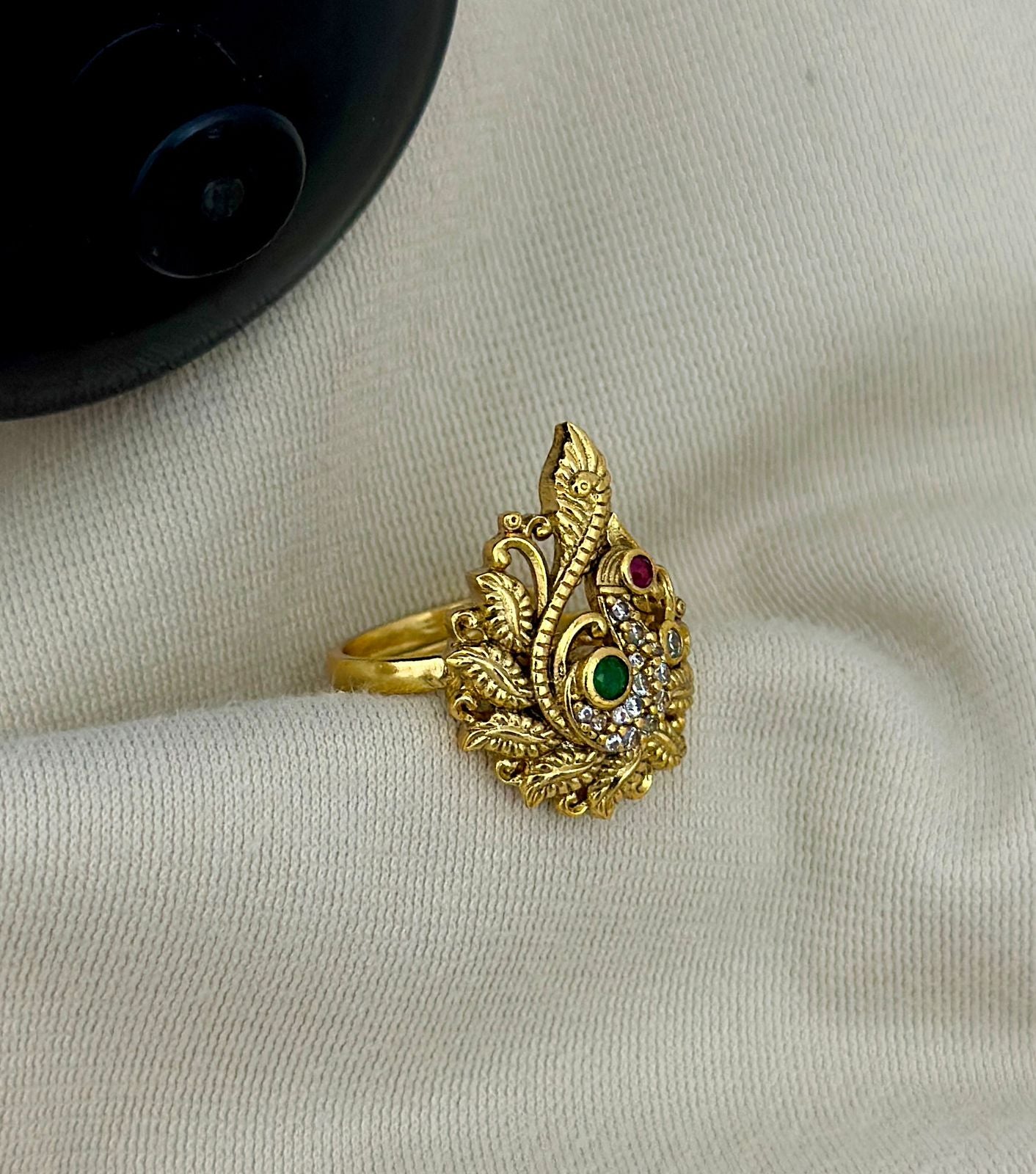 Peacock ring