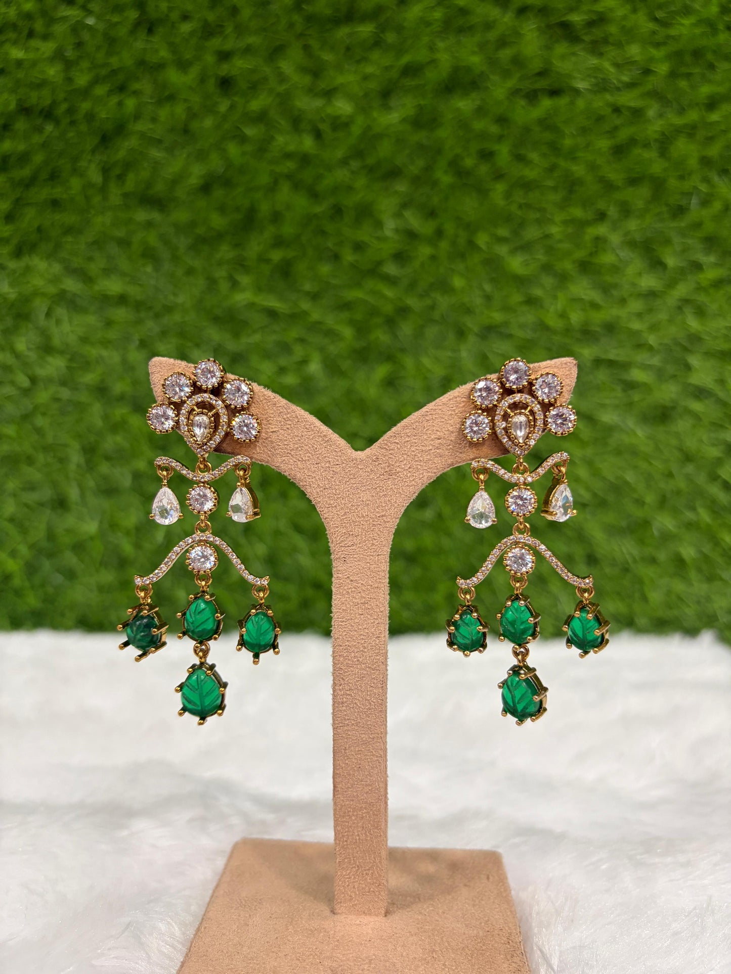 Trendy drop earrings