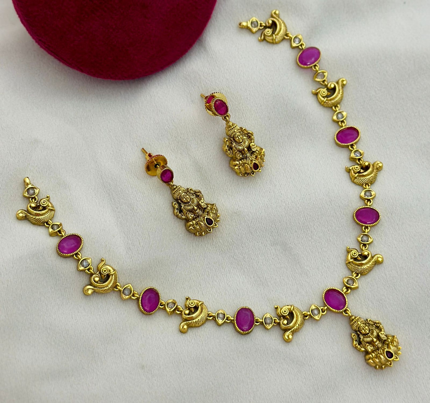 Lakshmi simple necklace