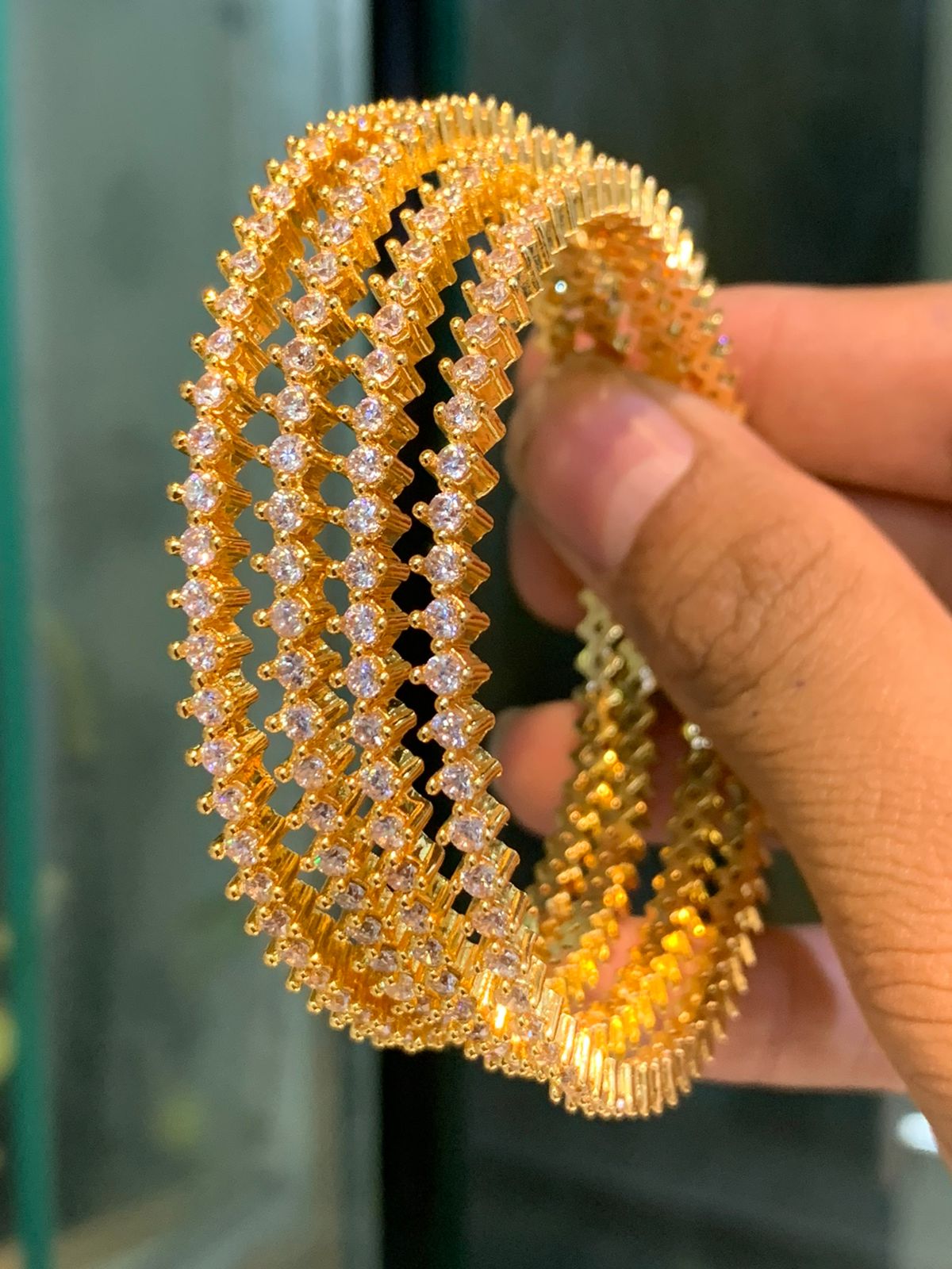 Stone bangles set of 4