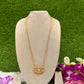 Dollar chain gold