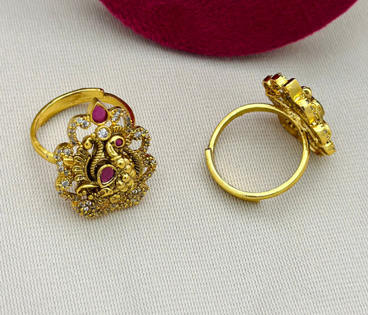 Peacock ring